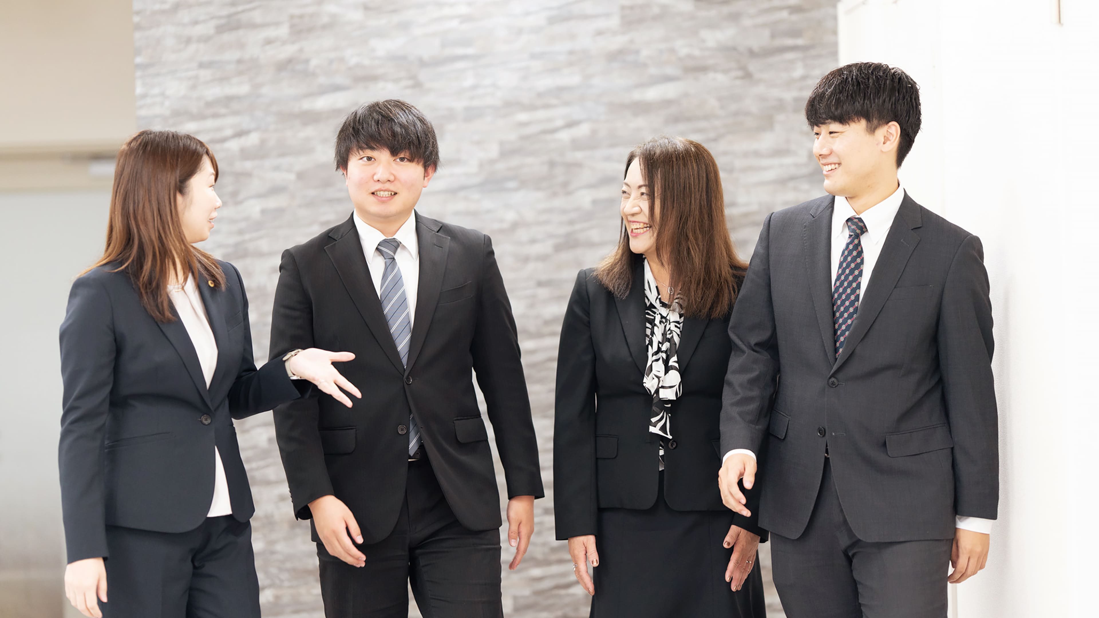 女性社労士だからこそ届けられるきめ細かな労務サポート